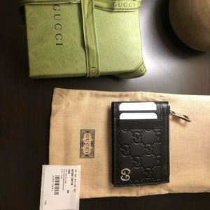 Gucci leather black card holder